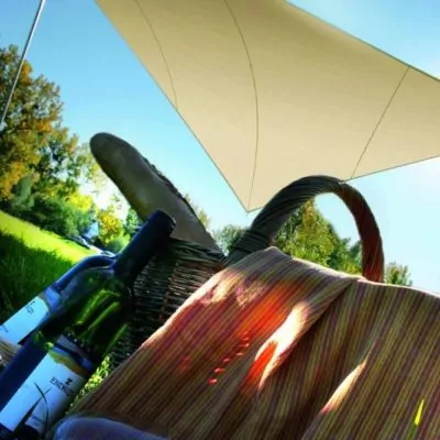 csm_Sonnensegel-Home-Comfort-in-beige-Viereck-von-Caravita-mit-edelstahlmast-01-682x1024_cb93ea14a1